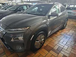 Grau Gebraucht 2021 Hyundai Kona Style SUV | 16.870 € (Guter Preis)