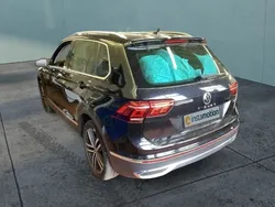 Schwarz Gebraucht 2021 VW Tiguan Elegance SUV | 35.575 € (Teuer)