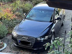 Schwarz Gebraucht 2012 Audi A4 Ambition Kombi | 10.399 € (Etwas zu teuer)