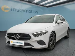 Weiß Gebraucht 2024 Mercedes A200 Limousine | 30.699 € (Fairer Preis)