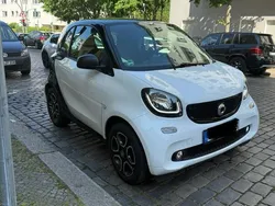 Weiß Gebraucht 2018 Smart ForTwo Coupé Kleinwagen | 11.499 € (Fairer Preis)
