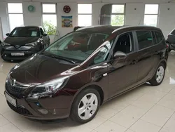Braun Gebraucht 2012 Opel Zafira Tourer Edition Van / Kleinbus | 11.900 € (Teuer)