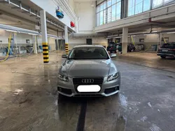 Grau Gebraucht 2009 Audi A4 Limousine | 7.000 € (Guter Preis)