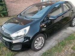Schwarz Gebraucht 2013 Kia Rio 2 Kleinwagen | 6.700 € (Fairer Preis)