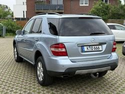 Grau Gebraucht 2008 Mercedes ML320 SUV | 6.690 € (Guter Preis)