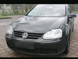 Schwarz Gebraucht 2005 VW Golf V Limousine | 1.500 € (Guter Preis)