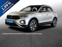 Ivory silver metallic Gebraucht 2024 VW T-Roc Move SUV | 25.398 € (Guter Preis)