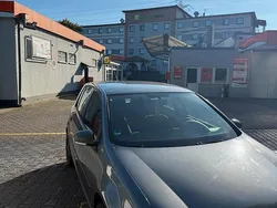 Grau Gebraucht 2005 VW Golf V Kleinwagen | 3.000 € (Fairer Preis)