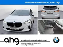 Weiß Gebraucht 2023 BMW 218 Active Tourer Luxury Line Van / Kleinbus | 26.990 € (Guter Preis)