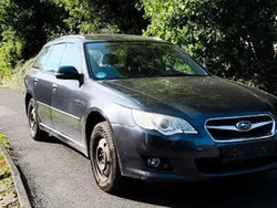 Grau Gebraucht 2006 Subaru Legacy Kombi | 2.300 € (Teuer)