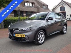 Grau Gebraucht 2023 Alfa Romeo Tonale Sprint SUV | 21.900 €