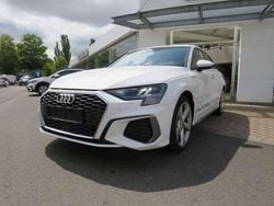 Ibisweiss Gebraucht 2024 Audi A3 S-Line Limousine | 29.990 € (Guter Preis)