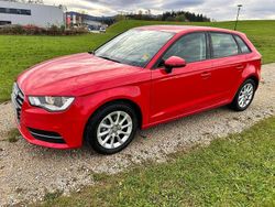 Rot Gebraucht 2013 Audi A3 Sportback Ambiente Limousine | 11.800 € (Fairer Preis)