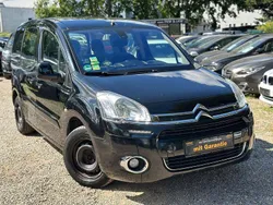 Schwarz Gebraucht 2013 Citroën Berlingo Start Van / Kleinbus | 3.990 € (Fairer Preis)