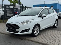 Weiß Gebraucht 2015 Ford Fiesta Titanium Kleinwagen | 7.499 € (Fairer Preis)