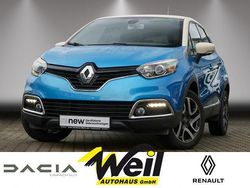 Blau ( blau+dach wollweiß (blau)) Gebraucht 2016 Renault Captur Intens SUV | 12.290 € (Fairer Preis)