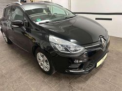 Schwarz Gebraucht 2017 Renault Clio GrandTour LIMITED Kombi | 6.900 € (Fairer Preis)