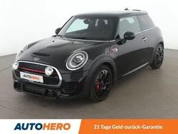 Schwarz Gebraucht 2018 Mini John Cooper Works Kleinwagen | 20.480 € (Fairer Preis)