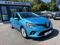 Blau Gebraucht 2020 Renault Clio V Experience Limousine | 11.490 € (Fairer Preis)