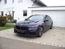 Blau Gebraucht 2019 BMW 750 M Sport Limousine | 46.490 € (Superpreis)