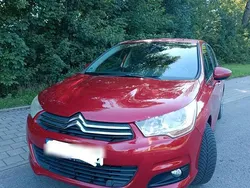 Rot Gebraucht 2010 Citroën C4 Limousine | 3.000 €