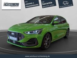 Grün Gebraucht 2023 Ford Focus Performance Edition Limousine | 25.450 € (Superpreis)