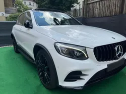 Weiß Gebraucht 2016 Mercedes GLC250 AMG line SUV | 22.900 € (Fairer Preis)