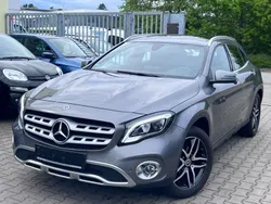 Mercedes GLA220