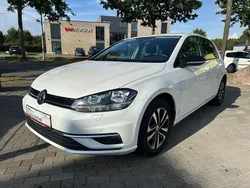 Weiß Gebraucht 2019 VW Golf VII IQ Drive Limousine | 14.900 € (Fairer Preis)