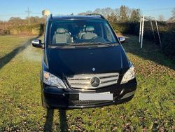 Schwarz Gebraucht 2011 Mercedes Viano Edition Van / Kleinbus | 13.800 € (Fairer Preis)