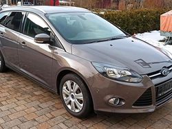 Andere farben Gebraucht 2014 Ford Focus Kombi | 7.990 € (Teuer)