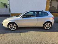 Silber Gebraucht 2007 Alfa Romeo 147 Kleinwagen | 2.300 € (Teuer)