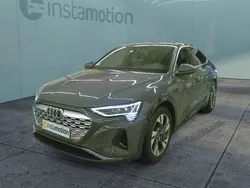 Grau Gebraucht 2024 Audi Q8 e-tron Advanced Plus SUV | 67.960 € (Teuer)