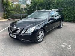 Obsidianschwarz Gebraucht 2011 Mercedes E200 Avantgarde Kombi | 8.900 € (Guter Preis)