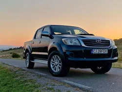 Grün Gebraucht 2015 Toyota HiLux Abholung | 13.800 €