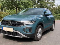 Blau Gebraucht 2023 VW T-Roc Life SUV | 22.500 € (Superpreis)