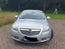 Silber Gebraucht 2011 Opel Insignia Edition Limousine | 6.500 € (Fairer Preis)