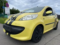 Gelb Gebraucht 2008 Peugeot 107 Filou Kleinwagen | 1.999 € (Fairer Preis)
