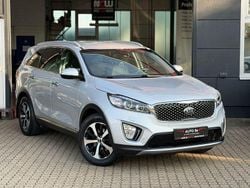 Silber Gebraucht 2015 Kia Sorento Spirit SUV | 18.990 € (Fairer Preis)