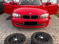 Rot Gebraucht 2011 BMW 120 Kleinwagen | 5.000 € (Fairer Preis)
