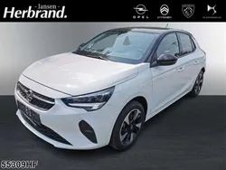 Jade weiss/arktis weiss Gebraucht 2022 Opel Corsa-e Edition Kleinwagen | 18.689 € (Etwas zu teuer)