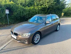 Braun Gebraucht 2013 BMW 320 Sport Line Kombi | 8.200 € (Fairer Preis)