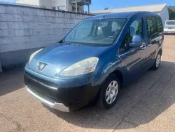 Blau Gebraucht 2012 Peugeot Partner Tepee Van / Kleinbus | 2.990 € (Guter Preis)