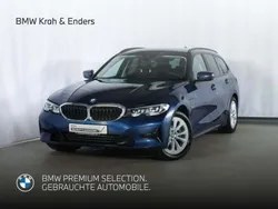 Blau Gebraucht 2022 BMW 320e Advantage Kombi | 29.858 € (Etwas zu teuer)