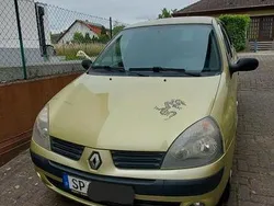 Grün Gebraucht 2004 Renault Clio II Privilege Kleinwagen | 3.300 € (Fairer Preis)