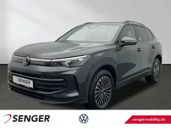 Grau Neu 2025 VW Tiguan Comfortline SUV | 58.875 € (Teuer)
