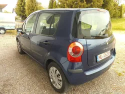 Blau Gebraucht 2004 Renault Modus Van / Kleinbus | 1.600 € (Fairer Preis)