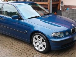 Blau Gebraucht 2002 BMW 316 Compact Kleinwagen | 2.200 € (Teuer)