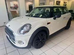 Pepper (old english) white Gebraucht 2016 Mini ONE Kleinwagen | 9.650 € (Guter Preis)