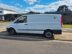 Weiß Gebraucht 2013 Mercedes Vito Van / Kleinbus | 6.200 € (Fairer Preis)